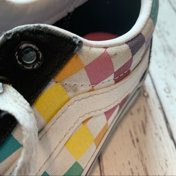 Checkered Vans - sz 6 - Rainbow Checker - Classic Sneakers - Picture 5 of 6